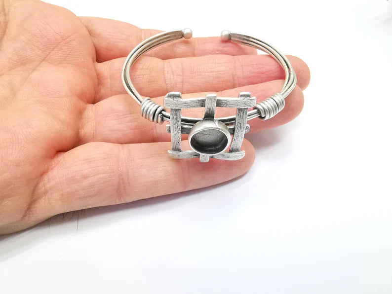 Wire Wrapped Bracelet Bezel, Wrap Cuff Resin Blank, Wristband Base, Cabochon Mountings, Adjustable Antique Silver Plated Brass (10mm) G34891