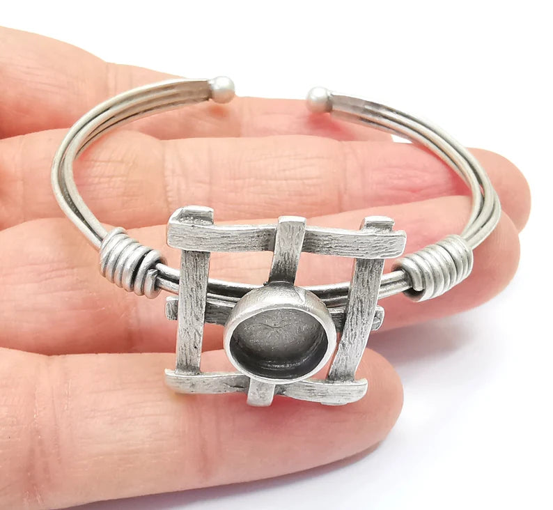 Wire Wrapped Bracelet Bezel, Wrap Cuff Resin Blank, Wristband Base, Cabochon Mountings, Adjustable Antique Silver Plated Brass (10mm) G34891