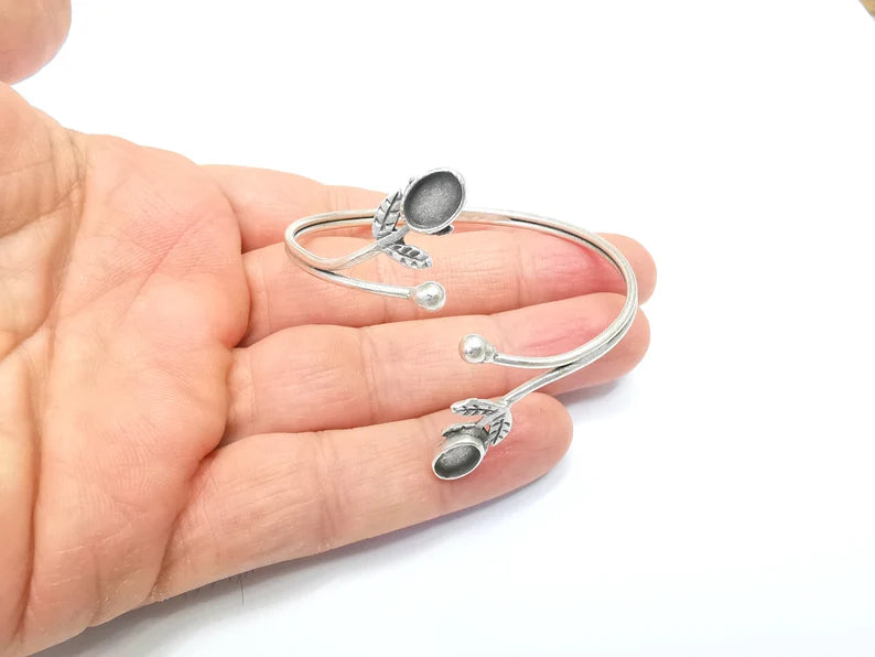Wire Leaf Bracelet Bezel, Wrap Cuff Frame, Resin Blank, Wristband Cabochon Base, Adjustable Antique Silver Plated Brass 8x6mm G34898