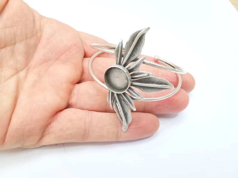 Leaf Bracelet Blank, Wire Wrapped Cuff, Bangle Bezel, Resin Blank, Wristband Cabochon Base, Adjustable Antique Silver Brass (14mm) G34935