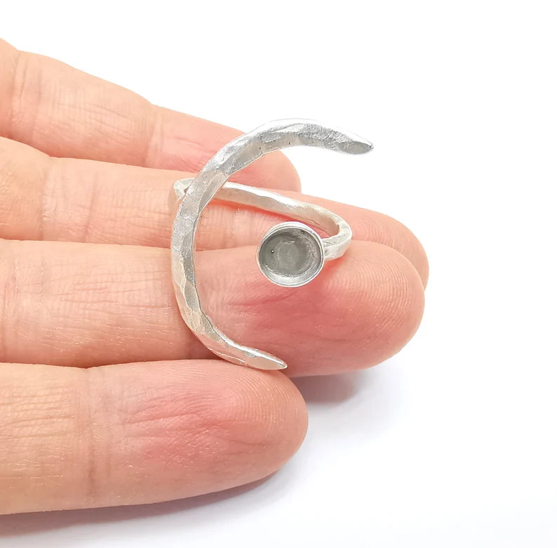 Crescent Ring Setting, Moon Ring, Celestial Ring, Cabochon Blank, Resin Bezel, Base Frame, Adjustable Antique Silver Plated Brass 6mm G34937