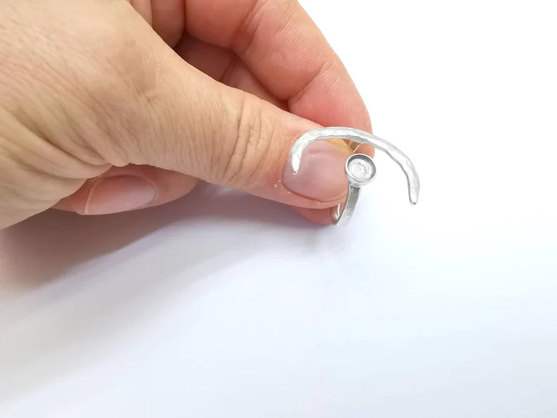 Crescent Ring Setting, Moon Ring, Celestial Ring, Cabochon Blank, Resin Bezel, Base Frame, Adjustable Antique Silver Plated Brass 6mm G34937