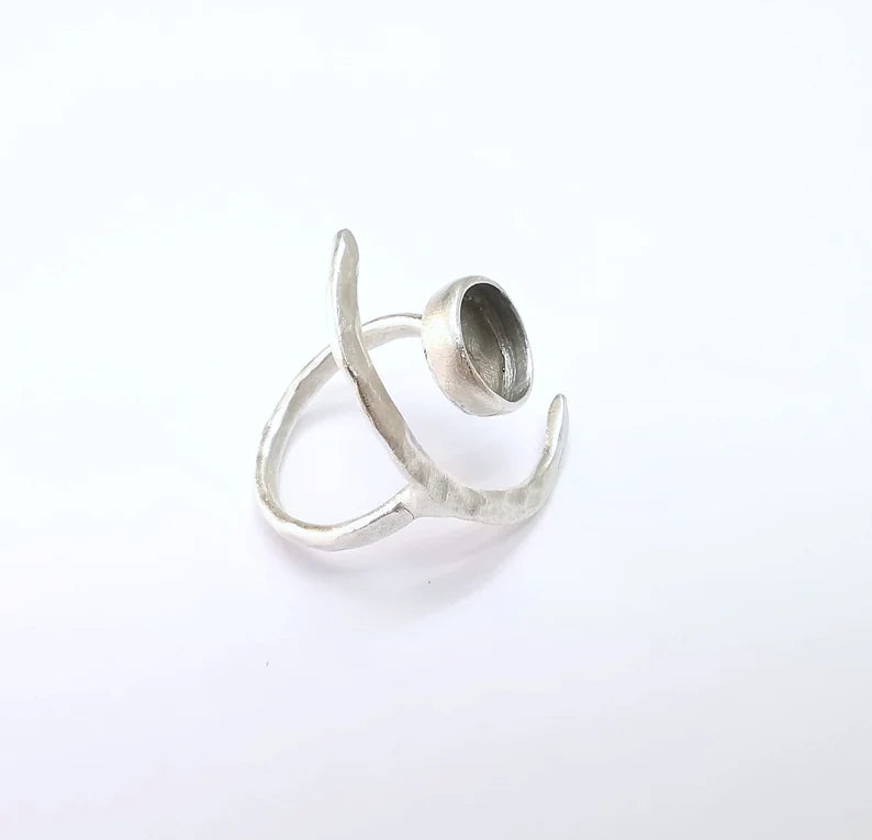 Crescent Ring Setting, Moon Ring, Celestial Ring, Cabochon Blank, Resin Bezel Frame, Adjustable Antique Silver Plated Brass 8mm G34945