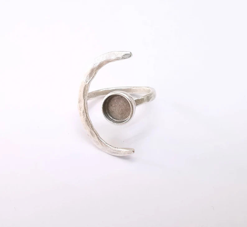 Crescent Ring Setting, Moon Ring, Celestial Ring, Cabochon Blank, Resin Bezel Frame, Adjustable Antique Silver Plated Brass 8mm G34945