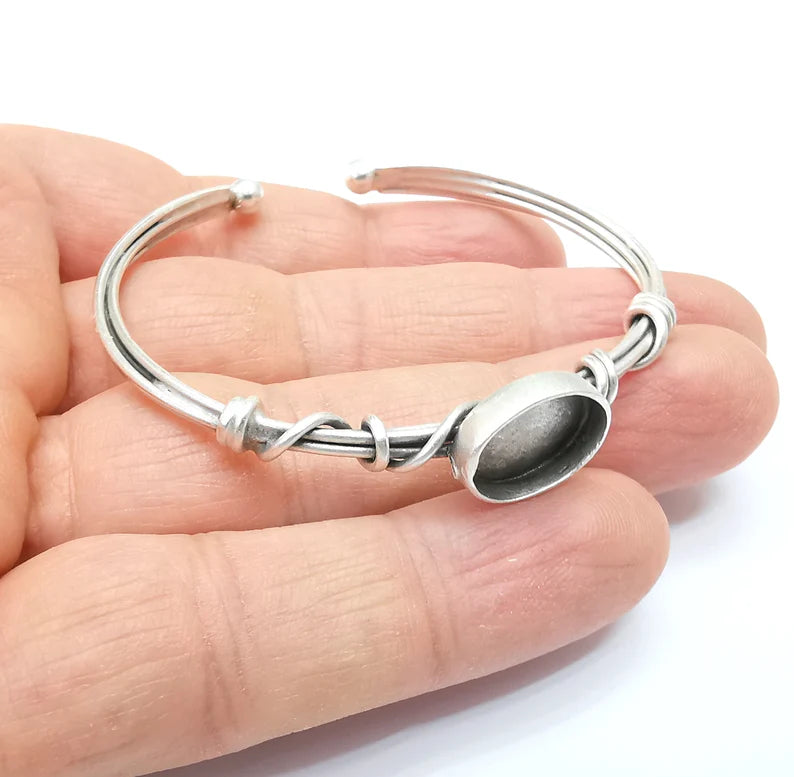 Wire Wrapped Bracelet Bezel, Wrap Cuff Resin Blank, Wristband Base, Cabochon Mounting, Adjustable Antique Silver Plated Brass 13x10mm G34950