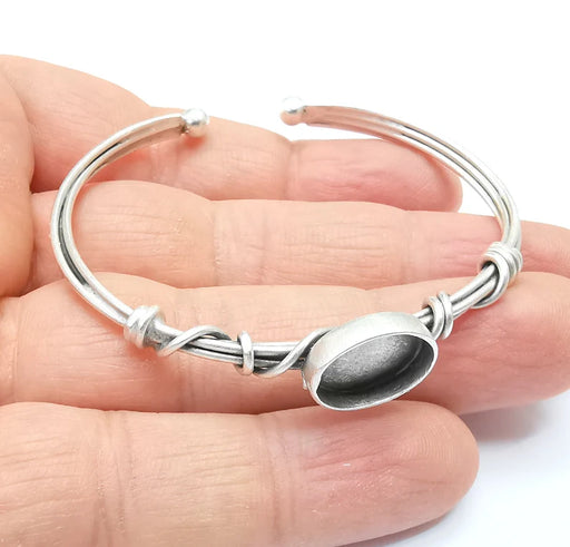 Wire Wrapped Bracelet Bezel, Wrap Cuff Resin Blank, Wristband Base, Cabochon Mounting, Adjustable Antique Silver Plated Brass 13x10mm G34950