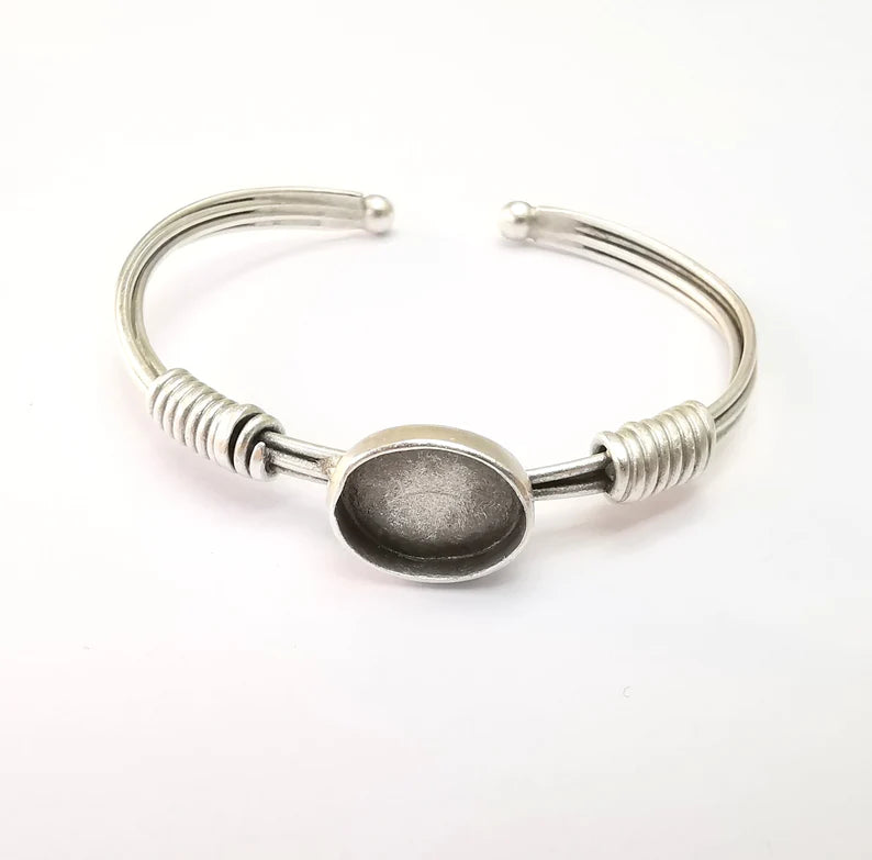 Wire Wrapped Bracelet Bezel, Wrap Cuff Resin Blank, Wristband Base, Cabochon Mounting, Adjustable Antique Silver Plated Brass 13x10mm G34953