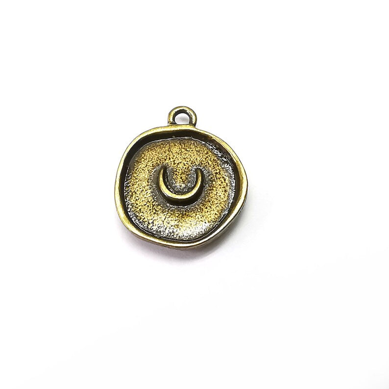 Crescent Charms, Disc Round Charms, Antique Bronze Plated (20x16mm) G34968