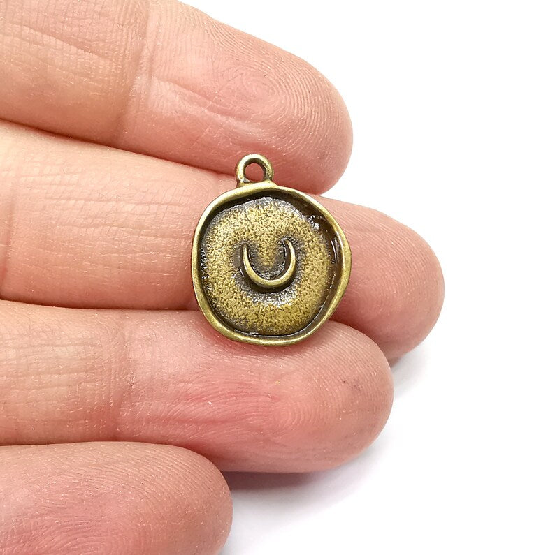 Crescent Charms, Disc Round Charms, Antique Bronze Plated (20x16mm) G34968