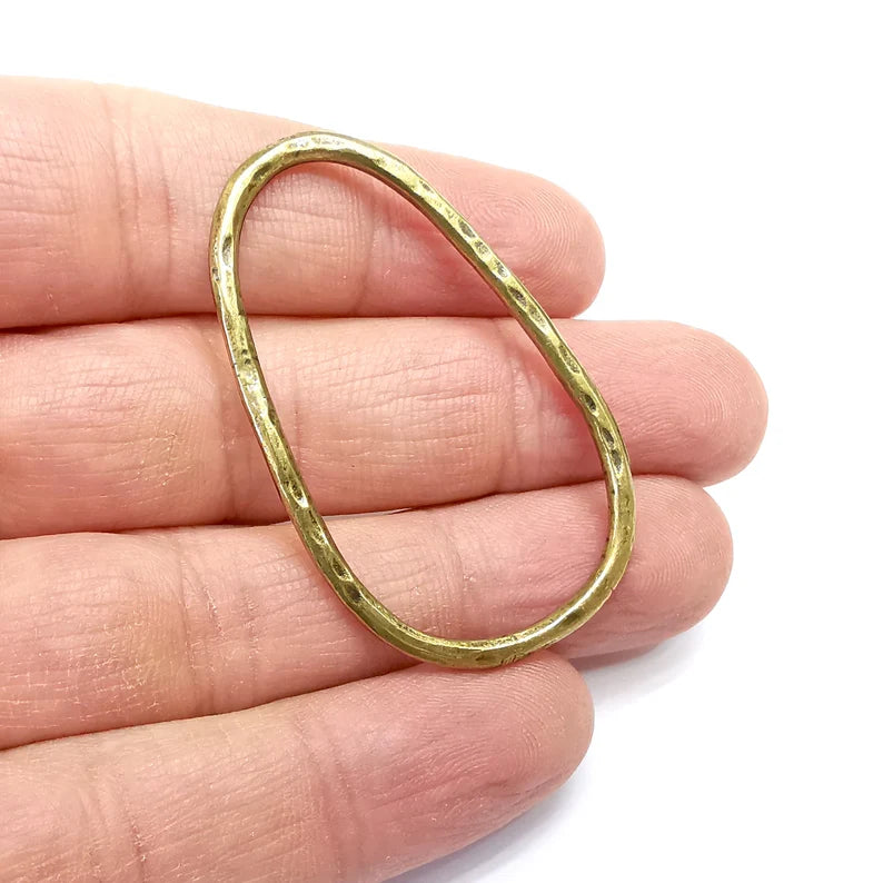 Hammered Findings, Oval Connector, Antique Bronze Plated (52x31mm) G34974
