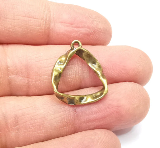 4 Bent Triangle Charms, Organic Shape Charms, Dangle Earring Charms, Bronze Pendant, Necklace Component, Antique Bronze Plated 23x20mm G35015