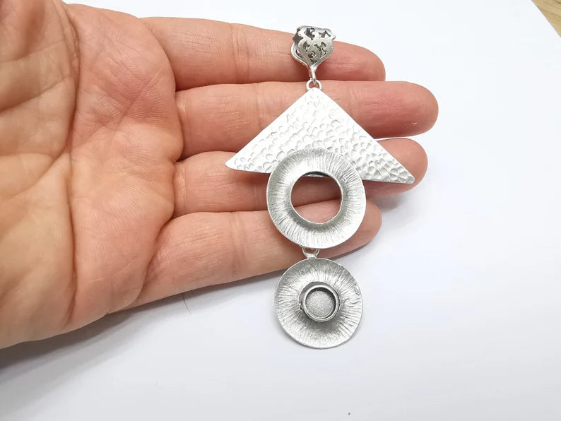 Silver Pendant Blank, Cabochon Bezel, Locket Pendant Base, inlay Mountings, Resin Necklace, Antique Silver Plated Brass (8mm blank) G35027