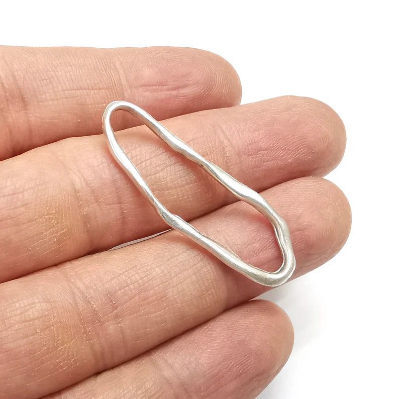 2 Oval Connector, Oval Jewelry Parts, Silver Bracelet Component, Antique Silver Findings, Antique Silver Plated Metal (42x14mm) G35037