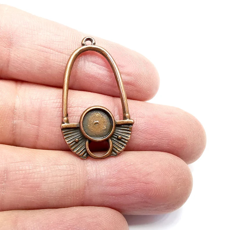 2 Dangle Charms Blanks Round , Resin Bezel Bases, Mosaic Mountings, Dry flower Frame, Polymer Clay base, Antique Copper Plated (8mm) G34846