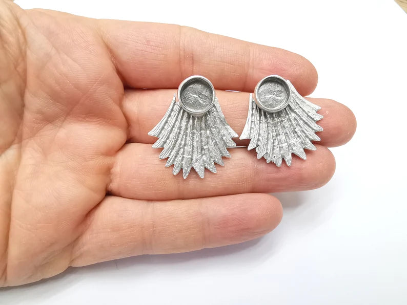 Silver Earring Base, Earring Blank, Ear Settings Bezel, Resin Blank, Cabochon Mountings, Antique Silver Plated Brass (10mm blanks) G35045