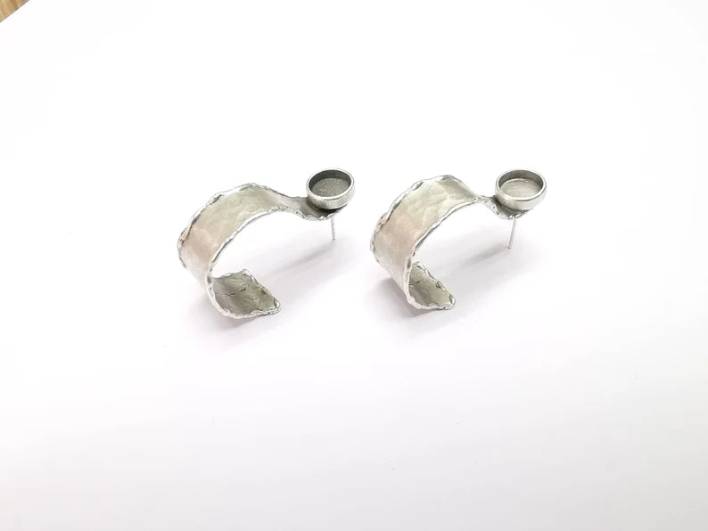 Silver Earring Base, Earring Blank, Ear Settings Bezel, Resin Blank, Cabochon Mountings, Antique Silver Plated Brass (8mm blanks) G35046