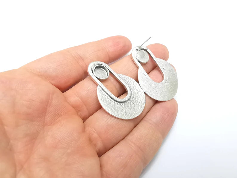 Silver Earring Base, Earring Blank, Ear Settings Bezel, Resin Blank, Cabochon Mountings, Antique Silver Plated Brass (8mm blanks) G35047
