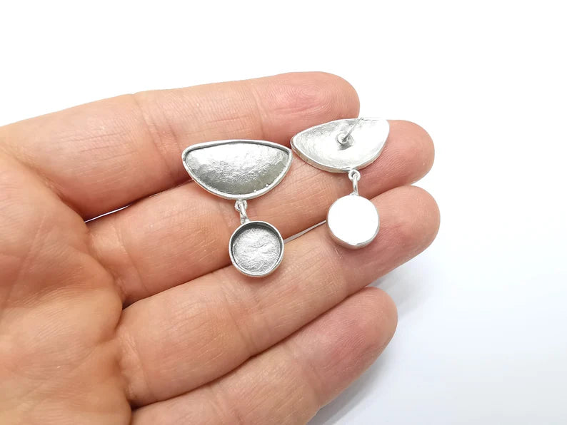 Silver Earring Base, Earring Blank, Ear Settings Bezel, Resin Blank, Cabochon Mountings, Antique Silver Plated Brass (10mm blanks) G35048