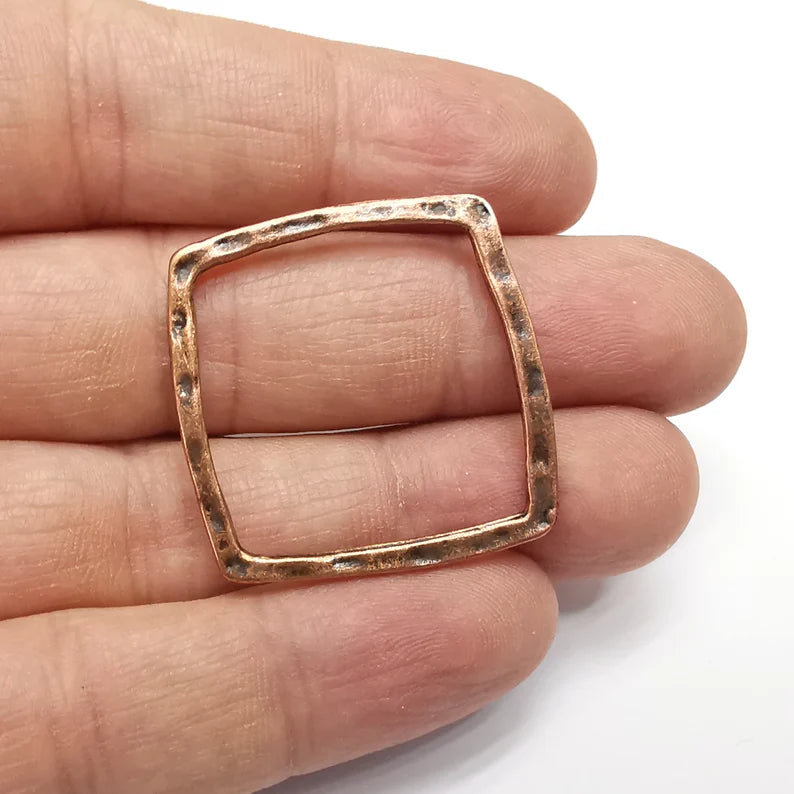 2 Hammered Frame Connector, Square Jewelry Parts, Bracelet Component, Antique Copper Findings, Antique Copper Plated Metal (33mm) G35053