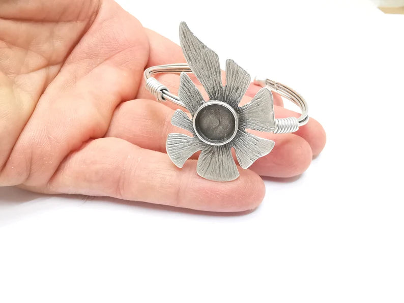 Leaf Wire Wrapped Bracelet, Bangle Bracelet Bezel, Cuff Resin Blank, Wristband Cabochon Base, Adjustable Antique Silver Brass (12mm) G34864