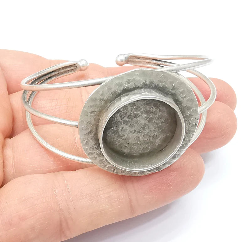 Round Wire Wrapped Bracelet, Bangle Bracelet Bezel, Cuff Resin Blank, Wristband Cabochon Base, Adjustable Antique Silver Brass (20mm) G34869