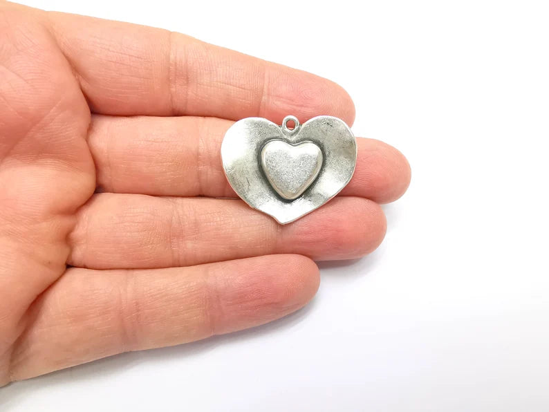 Heart Charms, Boho Charms, Love Charms, Dangle Earring Charms, Silver Pendant, Necklace Parts, Antique Silver Plated 34x27mm G35075