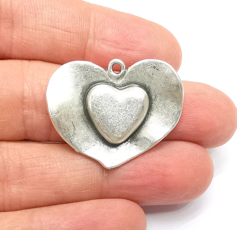 Heart Charms, Boho Charms, Love Charms, Dangle Earring Charms, Silver Pendant, Necklace Parts, Antique Silver Plated 34x27mm G35075