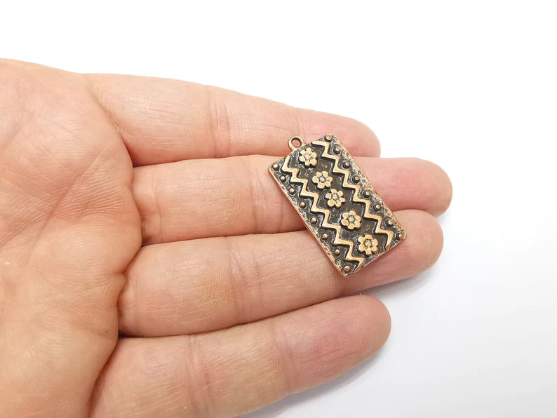 Copper Mystic Charms, Baroque Charms, Ethnic Earring Charms, Copper Rustic Pendant, Necklace Parts, Antique Copper Plated 35x20mm G35093