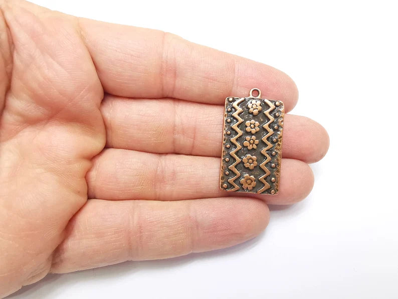 Copper Mystic Charms, Baroque Charms, Ethnic Earring Charms, Copper Rustic Pendant, Necklace Parts, Antique Copper Plated 35x20mm G35093