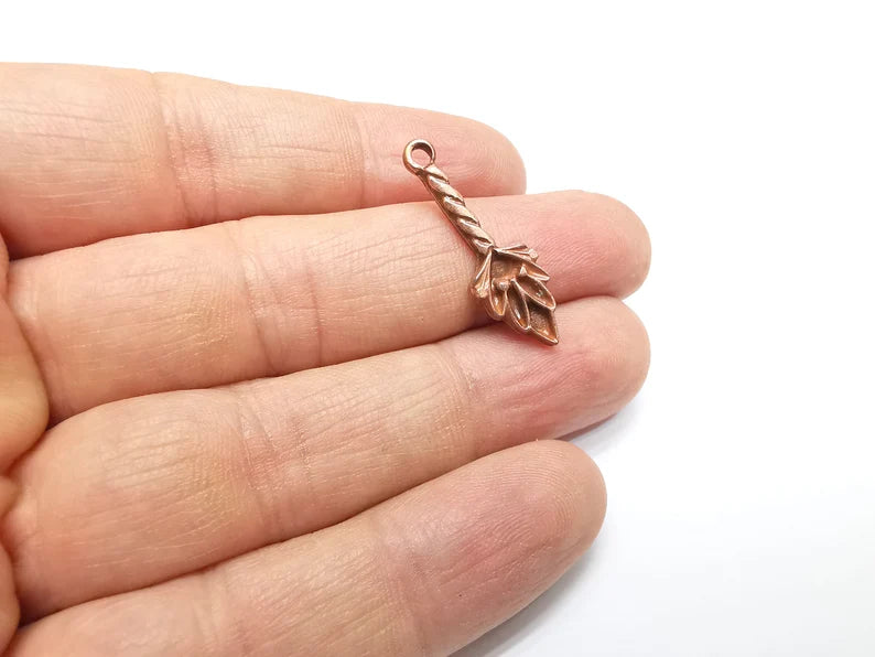 5 Copper Charms, Boho Charms, Dangle Charms, Earring Charms, Rustic Charms, Necklace Parts, Antique Copper Plated 30x9mm G35098