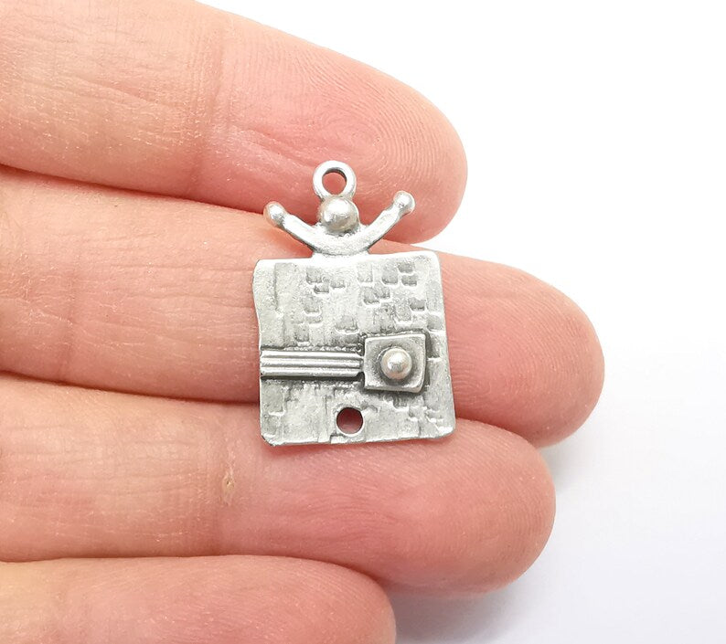 2 Silver Dangle Charms, Boho Charms, Rustic Charms, Earring Charms, Silver Pendant, Necklace Parts, Antique Silver Plated 25x16mm G35104