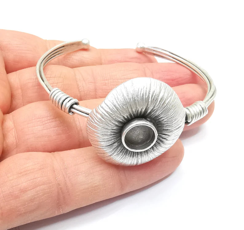 Wire Wrapped Bracelet Bezel, Wrap Cuff Resin Blank, Wristband Base, Cabochon Mountings, Adjustable Antique Silver Plated Brass (8mm) G34893