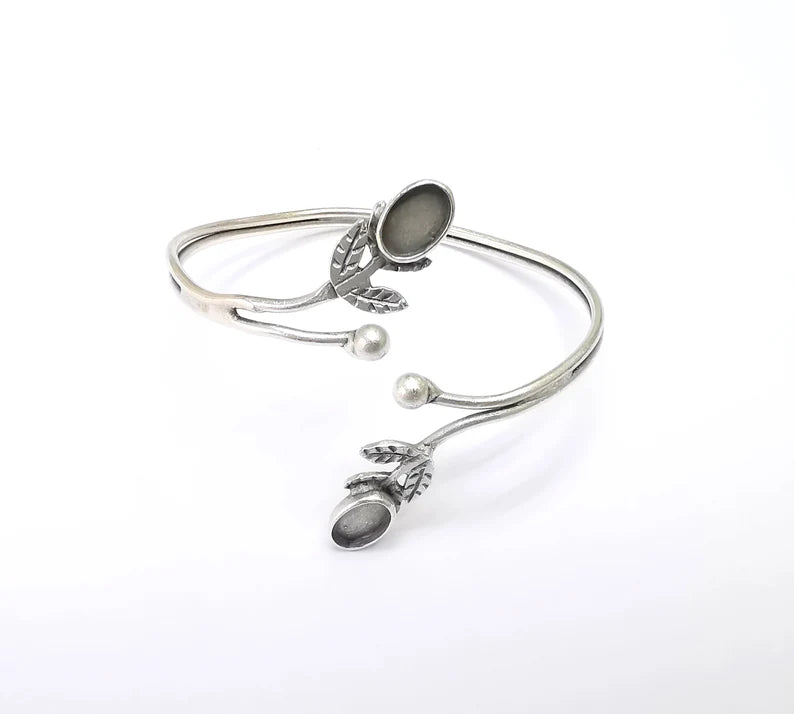 Wire Leaf Bracelet Bezel, Wrap Cuff Frame, Resin Blank, Wristband Cabochon Base, Adjustable Antique Silver Plated Brass 8x6mm G34898