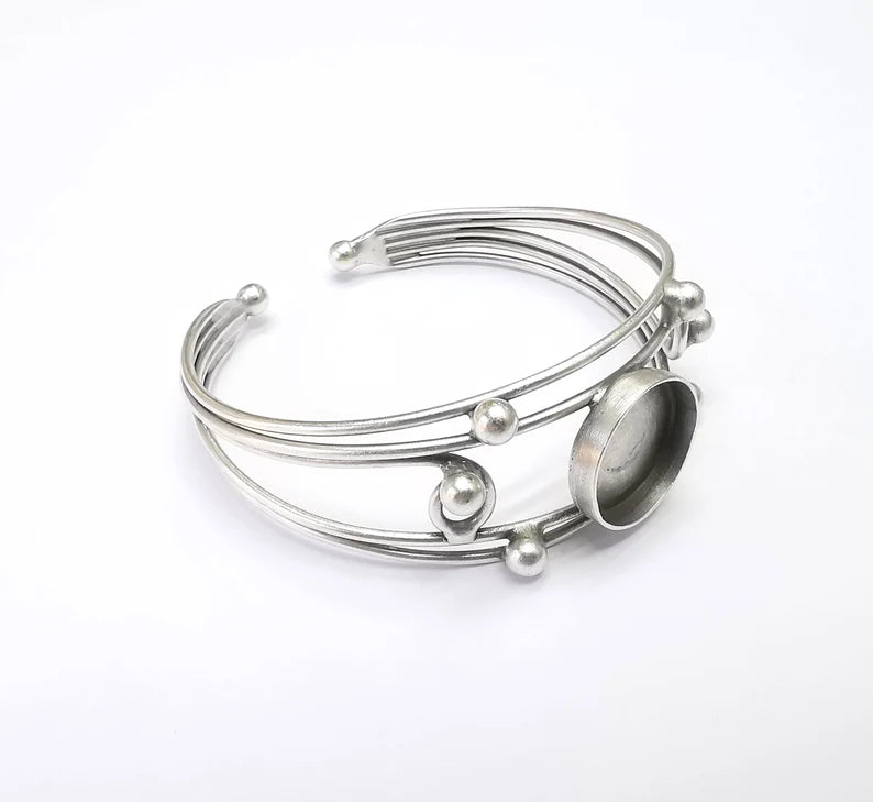 Wire Wrapped Bracelet Bezel, Wrap Cuff Resin Blank, Wristband Base, Cabochon Mountings, Adjustable Antique Silver Plated Brass (16mm) G34905