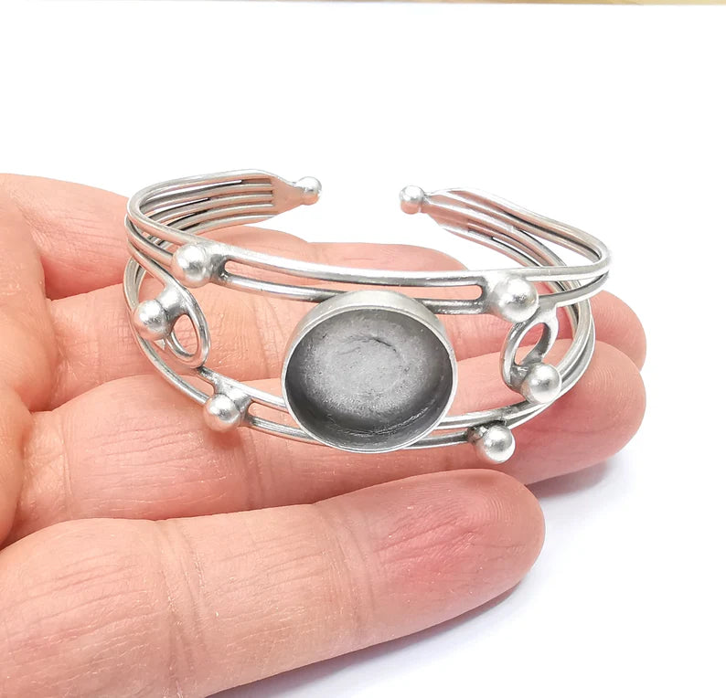 Wire Wrapped Bracelet Bezel, Wrap Cuff Resin Blank, Wristband Base, Cabochon Mountings, Adjustable Antique Silver Plated Brass (16mm) G34905