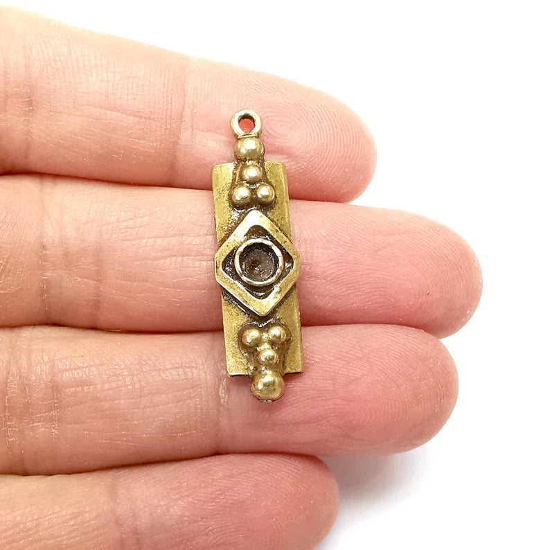 2 Bronze Charms, Rectangle Charms, Ethnic Earring Charms, Bronze Rustic Pendant, Necklace Parts, Antique Bronze Plated 36x11mm G35118