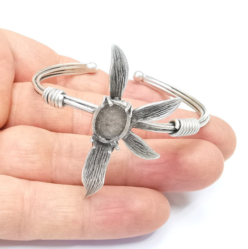 Leaf Bracelet Blank, Wire Wrapped Cuff, Bangle Bezel, Resin Blank, Wristband Cabochon Base, Adjustable Antique Silver Brass (11x8mm) G34927