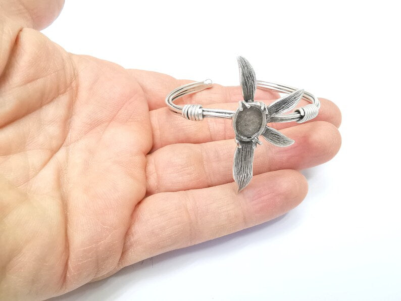 Leaf Bracelet Blank, Wire Wrapped Cuff, Bangle Bezel, Resin Blank, Wristband Cabochon Base, Adjustable Antique Silver Brass (11x8mm) G34927