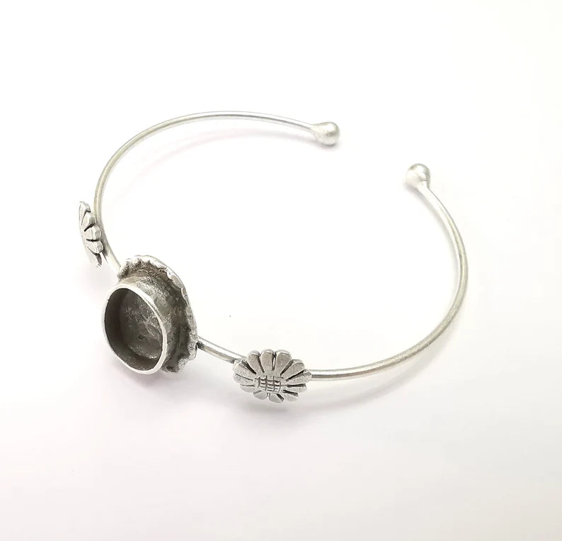 Wire Wrapped Bracelet Bezel, Wrap Cuff Resin Blank, Wristband Base, Cabochon Mounting, Adjustable Antique Silver Plated Brass 14x10mm G34934