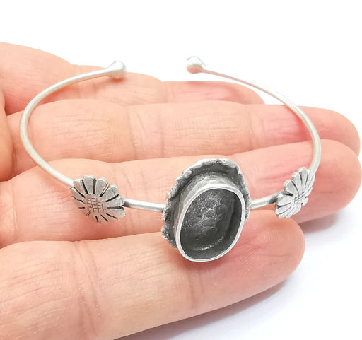 Wire Wrapped Bracelet Bezel, Wrap Cuff Resin Blank, Wristband Base, Cabochon Mounting, Adjustable Antique Silver Plated Brass 14x10mm G34934
