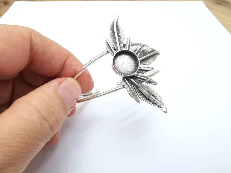 Leaf Bracelet Blank, Wire Wrapped Cuff, Bangle Bezel, Resin Blank, Wristband Cabochon Base, Adjustable Antique Silver Brass (14mm) G34935