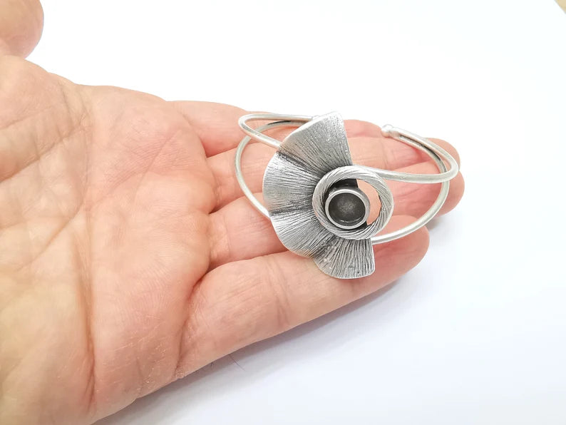 Silver Bracelet Blank, Wire Wrapped Cuff, Bangle Bezel, Resin Blank, Wristband Cabochon Base, Adjustable Antique Silver Brass (8mm) G34936