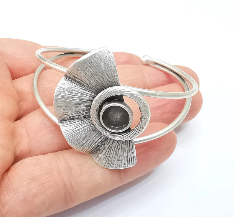 Silver Bracelet Blank, Wire Wrapped Cuff, Bangle Bezel, Resin Blank, Wristband Cabochon Base, Adjustable Antique Silver Brass (8mm) G34936
