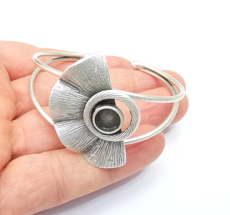 Silver Bracelet Blank, Wire Wrapped Cuff, Bangle Bezel, Resin Blank, Wristband Cabochon Base, Adjustable Antique Silver Brass (8mm) G34936
