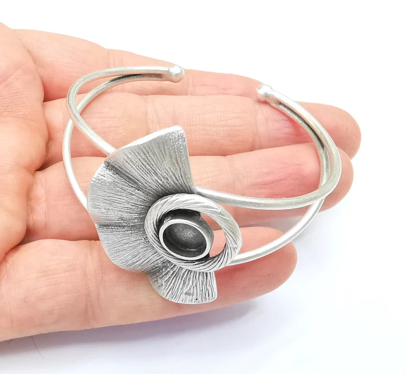 Silver Bracelet Blank, Wire Wrapped Cuff, Bangle Bezel, Resin Blank, Wristband Cabochon Base, Adjustable Antique Silver Brass (8mm) G34936