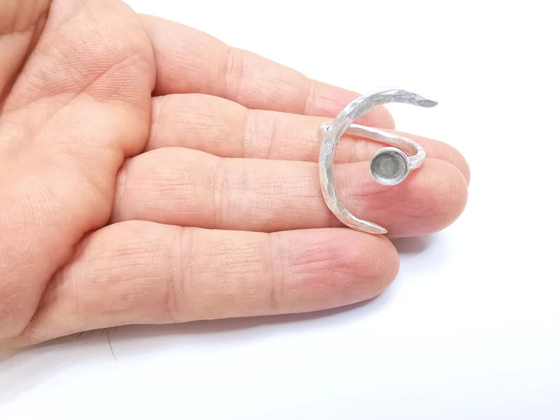 Crescent Ring Setting, Moon Ring, Celestial Ring, Cabochon Blank, Resin Bezel, Base Frame, Adjustable Antique Silver Plated Brass 6mm G34937