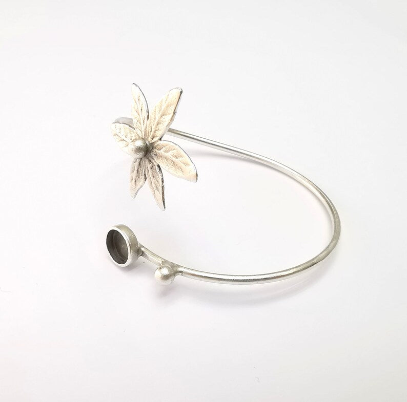 Leaf Bracelet Blank, Wire Wrapped Cuff, Bangle Bezel, Resin Blank, Wristband Cabochon Base, Adjustable Antique Silver Brass (8mm) G34939