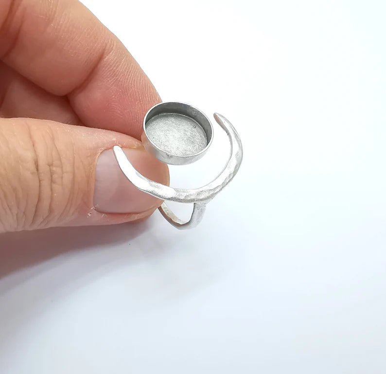 Crescent Ring Setting, Moon Ring, Celestial Ring, Cabochon Blank, Resin Bezel Frame, Adjustable Antique Silver Plated Brass 14mm G34955