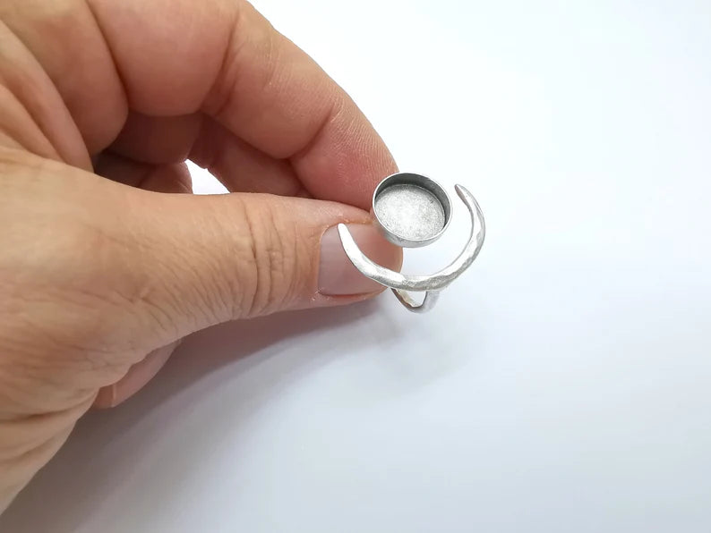 Crescent Ring Setting, Moon Ring, Celestial Ring, Cabochon Blank, Resin Bezel Frame, Adjustable Antique Silver Plated Brass 14mm G34955