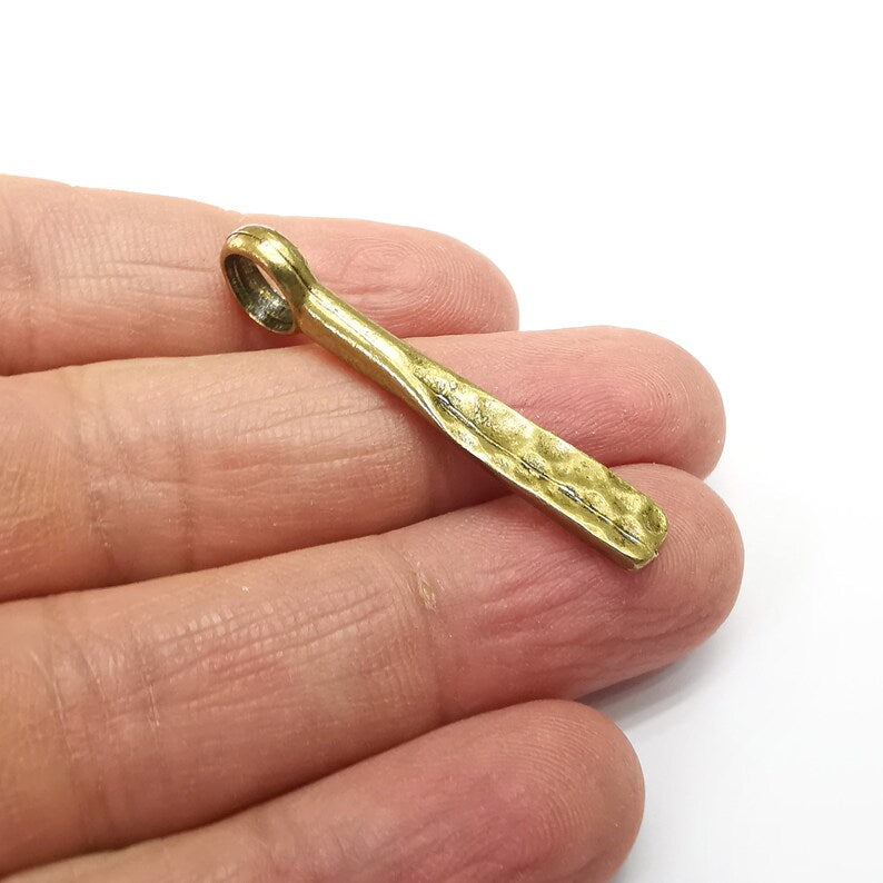 2 Hammered Charms, Dangle Charms, Earring Charms, Bronze Pendant, Necklace Pendant, Antique Bronze Plated Metal 43x6mm G35125